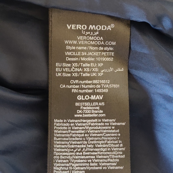 Vero Moda Puffer Jacket/Coat With Belt Size S & XS - Picture 4 of 12